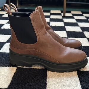 Madewell Brown and Black Leather Platform Chelsea Boots | 8.5